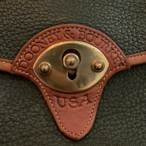 Dooney & Bourke Vintage Spectator Bag in Fir Green and Tan Leather - Picture 4 of 17